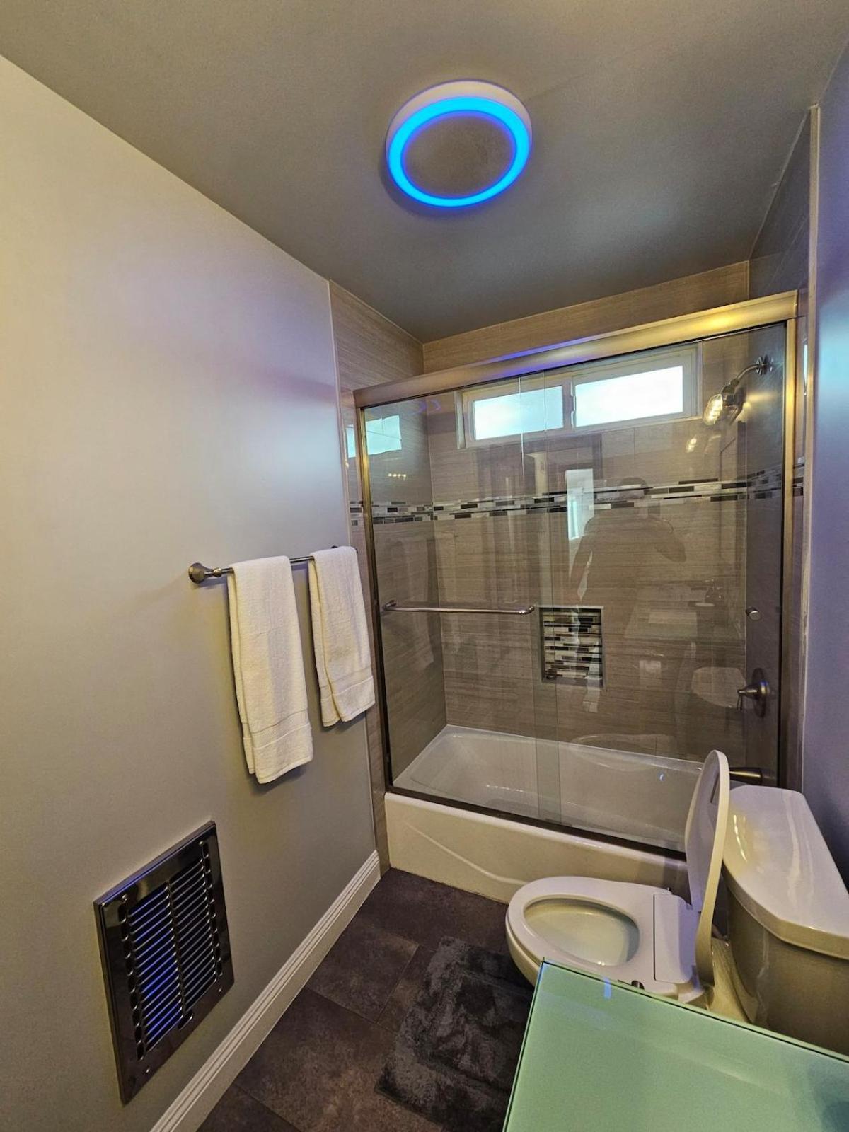 Apartment The Perfect In Culver Palms Patio And Parking *