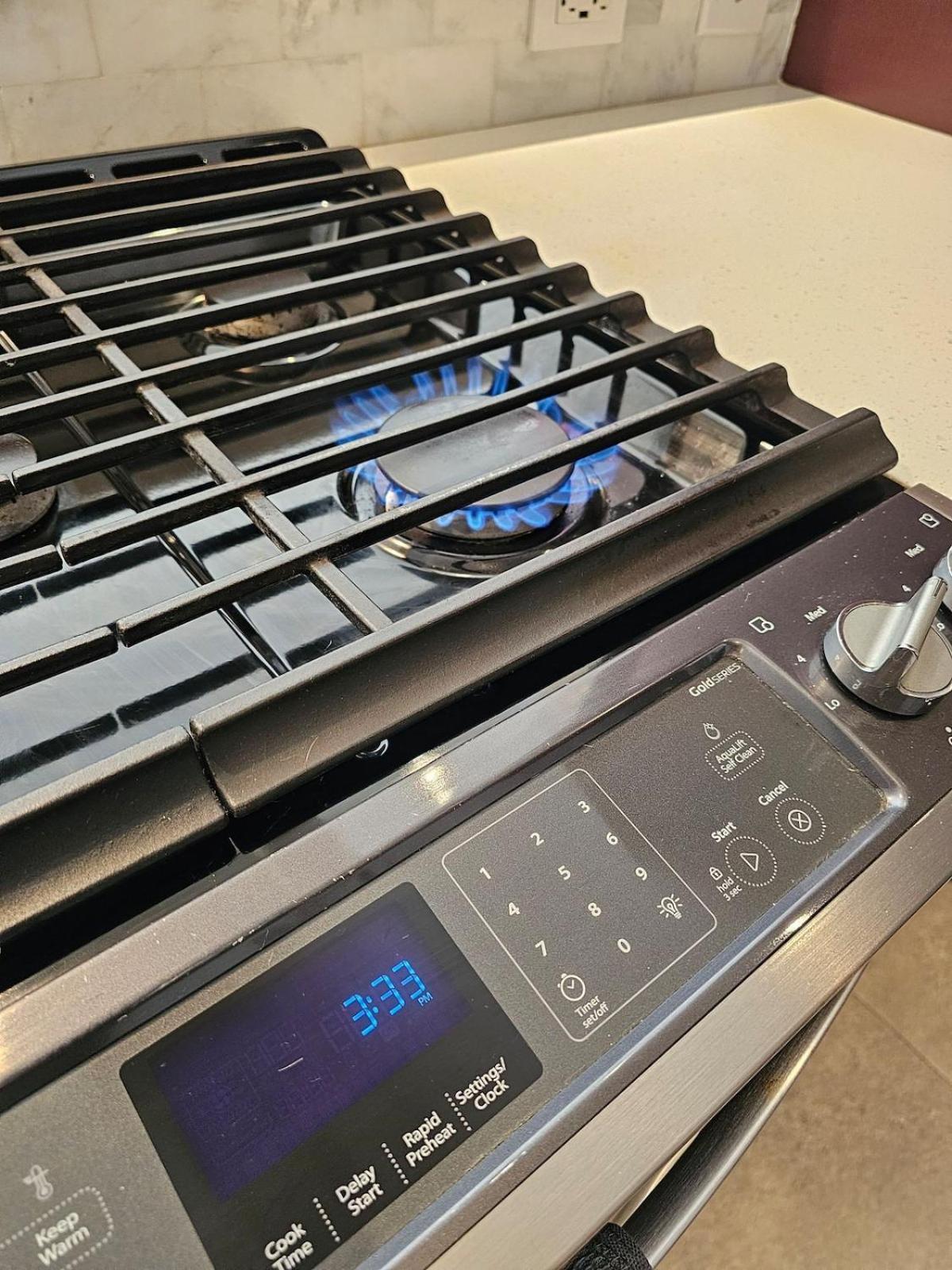 The Perfect In Culver Palms Patio And Parking Apartment
